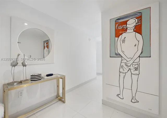 Listing Photo 2 - Condo for sale in Icon Brickell No. 1 located at 465 Brickell Ave, Miami, FL 33131 - Unit #701