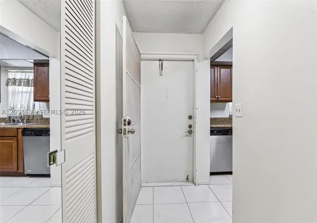 Photo 4 of Condo for sale at 5900 Nw 44Th St #312, Lauderhill, FL 33319 | MLS# A12008632 | Listing updated on 2026-09-16