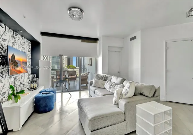Photo 2 of Condo for sale at 350 S Miami Ave #1703, Miami, FL 33130 | MLS# A12009560 | Listing updated on 2026-09-30