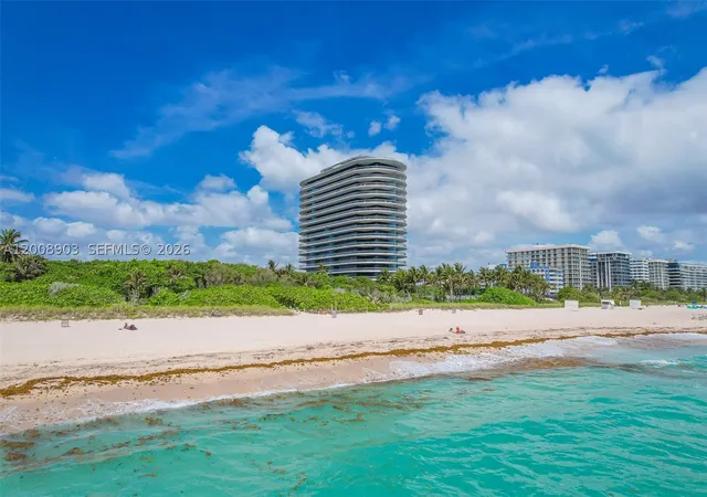 Listing Photo 2 - Condo for sale in building located at 8701 Collins Ave, Miami Beach, FL 33154 - Unit #904