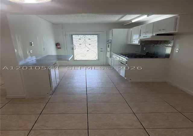 Photo 4 of Condo for sale at 20310 Ne 2Nd Ave #5, Miami, FL 33179 | MLS# A12010574 | Listing updated on 2026-08-27