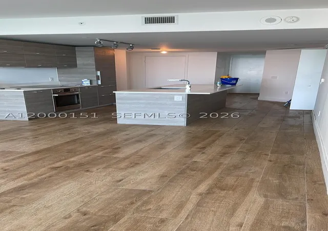 Photo 4 of Condo for sale at 650 Ne 32 Street #1805, Miami, FL 33137 | MLS# A12000151 | Listing updated on 2026-09-03