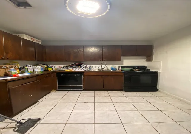 Photo 3 of Sale Pending at 3956 Nw 182nd Ln, Miami Gardens, FL 33055 | MLS# A12011144 | Listing updated on 2026-08-27