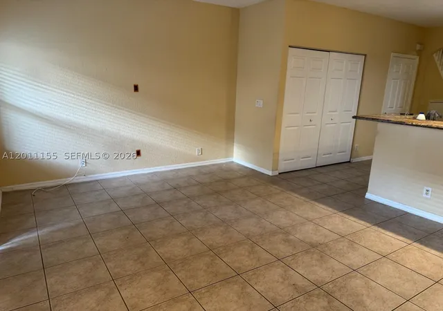 Photo 4 of Townhouse for sale at 2971 Nw 33Rd Way, Lauderdale Lakes, FL 33311 | MLS# A12011155 | Listing updated on 2026-09-08