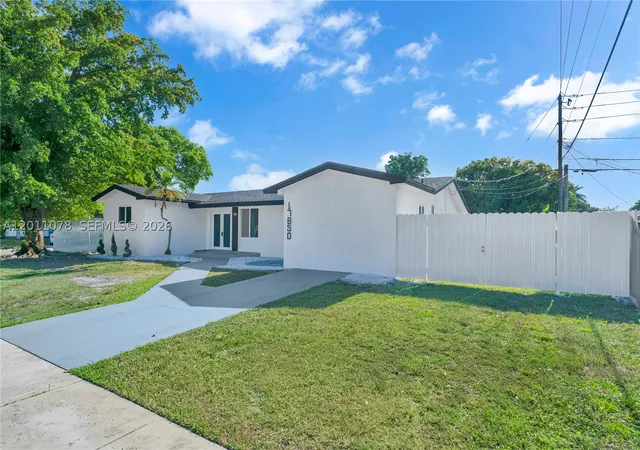 Photo 2 of Sale Pending at 17850 Sw 112th Ave, Miami, FL 33157 | MLS# A12011078 | Listing updated on 2026-09-04