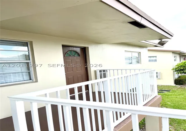 Listing Photo 1 - Condo for sale in building located at 551 Nw 80Th Ter, Margate, FL 33063 - Unit #208