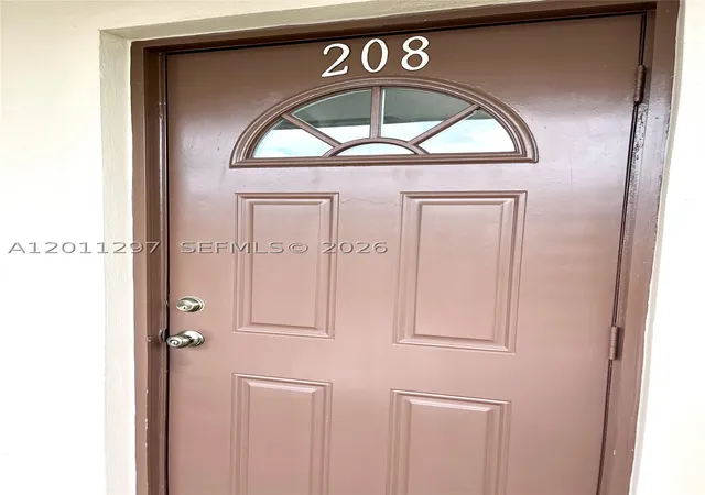 Listing Photo 3 - Condo for sale in building located at 551 Nw 80Th Ter, Margate, FL 33063 - Unit #208