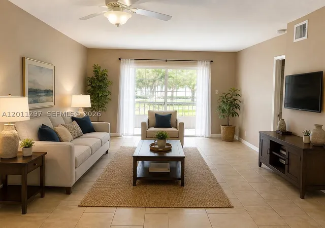 Listing Photo 4 - Condo for sale in building located at 551 Nw 80Th Ter, Margate, FL 33063 - Unit #208