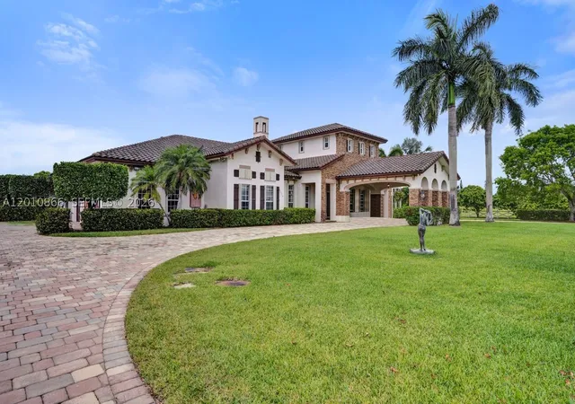 Photo 1 of Mansion for sale at 31310 Sw 215th Ave, Homestead, FL 33030 | MLS# A12010866 | Listing updated on 2026-08-31