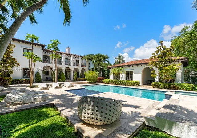 Photo 2 of Mansion for sale at 12575 Pine Needle Ln, Pinecrest, FL 33156 | MLS# A11991857 | Listing updated on 2026-09-19