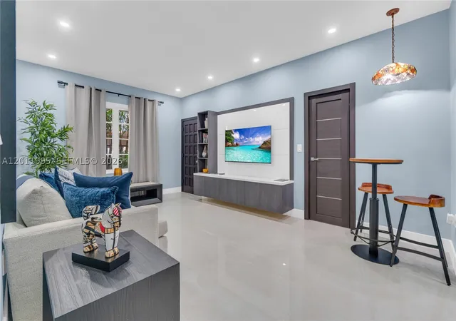 Photo 1 of Condo for sale at 1569 Euclid Ave #7, Miami Beach, FL 33139 | MLS# A12011995 | Listing updated on 2026-09-02