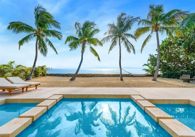 Photo 1 of Single family home for sale at 60 Ocean Front Dr, Key Largo, FL 33037 | MLS# A12012115 | Listing updated on 2026-09-03