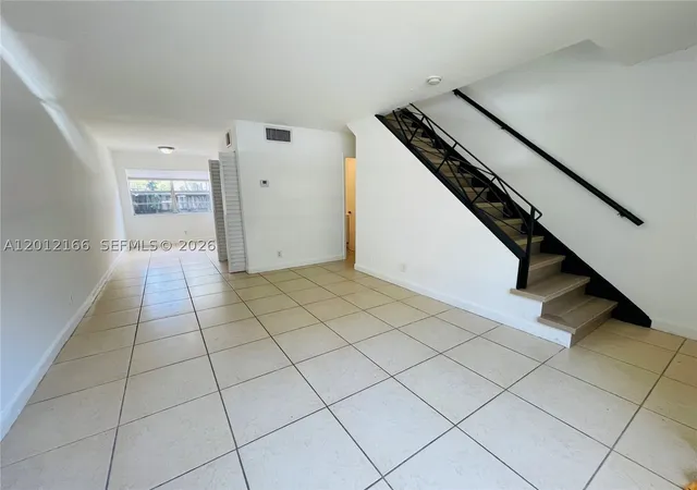 Photo 2 of Townhouse for sale at 825 Nw 46th Ave #825, Plantation, FL 33317 | MLS# A12012166 | Listing updated on 2026-09-02
