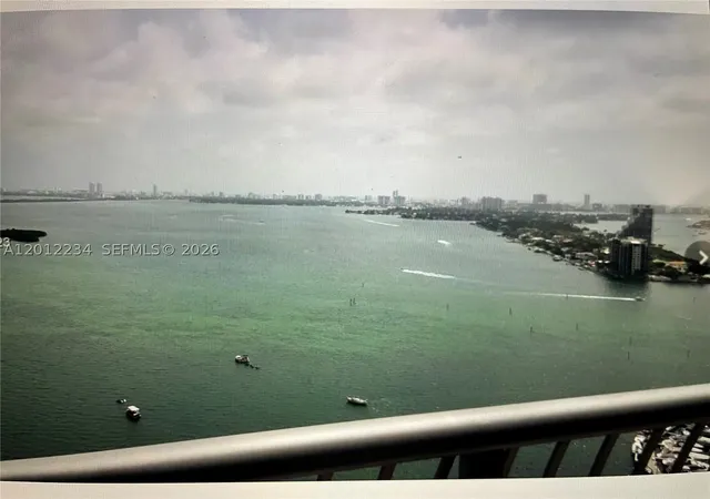 Listing Photo 5 - Condo for sale in Opera Tower located at 1750 N Bayshore Dr, Miami, FL 33132 - Unit #3403