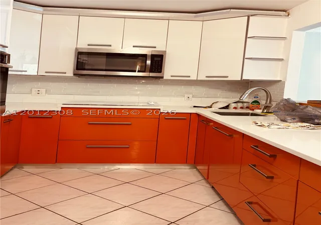 Photo 2 of Condo for sale at 1817 S Ocean Dr #622, Hallandale Beach, FL 33009 | MLS# A12012308 | Listing updated on 2026-09-16