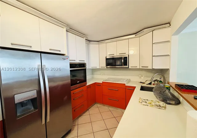 Photo 3 of Condo for sale at 1817 S Ocean Dr #622, Hallandale Beach, FL 33009 | MLS# A12012308 | Listing updated on 2026-09-16
