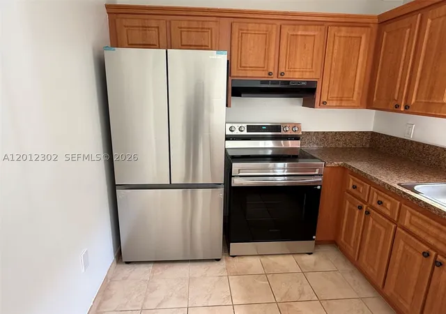 Photo 3 of Condo for sale at 6850 Nw 173rd Dr #109, Hialeah, FL 33015 | MLS# A12012302 | Listing updated on 2026-09-18