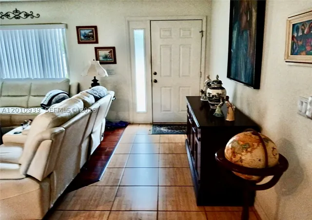 Photo 4 of Single family home for sale at 5880 Sw 102, Ocala, FL 34476 | MLS# A12010939 | Listing updated on 2026-09-02
