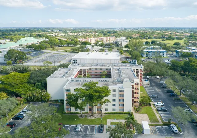 Photo 4 of Sale Pending at 3149 Riverside Dr #B-202, Coral Springs, FL 33065 | MLS# A12012416 | Listing updated on 2026-09-20