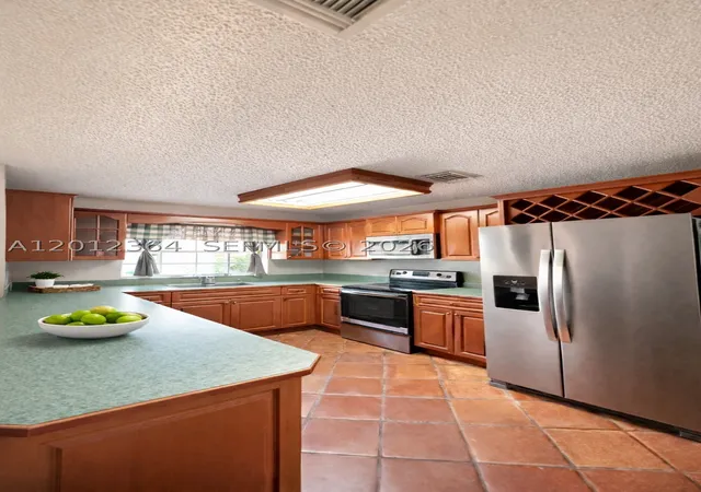 Photo 3 of Sale Pending at 1045 Nw 126th Pl, Miami, FL 33182 | MLS# A12012364 | Listing updated on 2026-08-29
