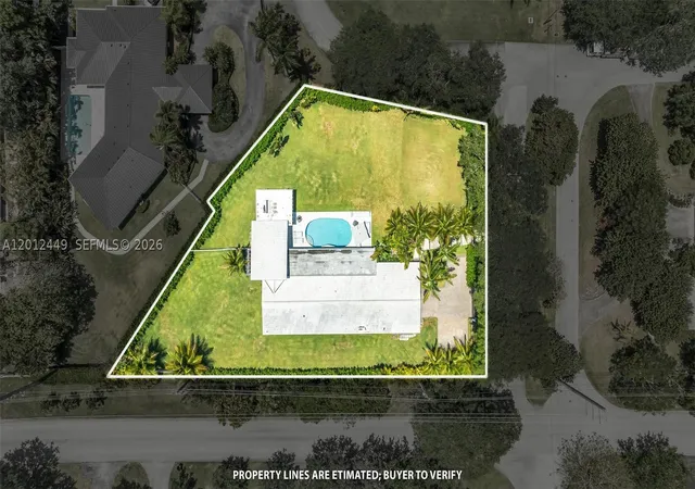 Photo 2 of Single family home for sale at 6200 Sw 118th St, Pinecrest, FL 33156 | MLS# A12012449 | Listing updated on 2026-09-19