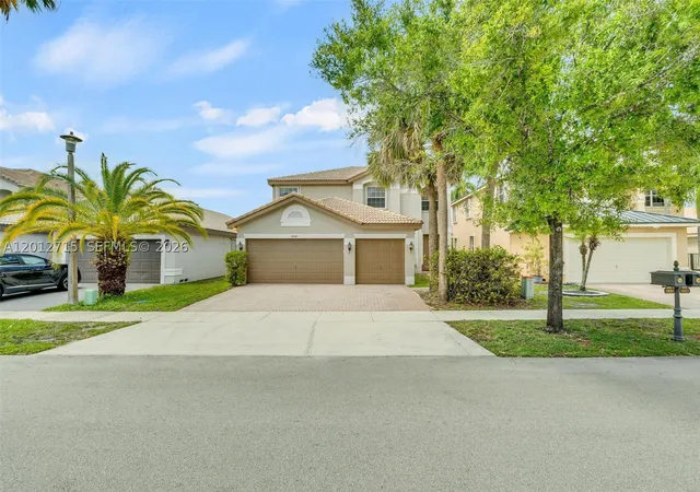 Photo 3 of Single family home for sale at 18081 Sw 33rd St, Miramar, FL 33029 | MLS# A12012715 | Listing updated on 2026-09-12