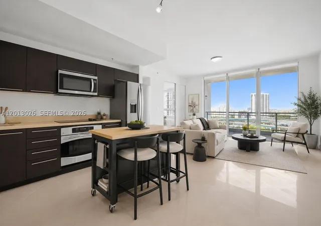 Photo 1 of Condo for sale at 90 Sw 3rd St #1608, Miami, FL 33130 | MLS# A12013026 | Listing updated on 2026-08-28