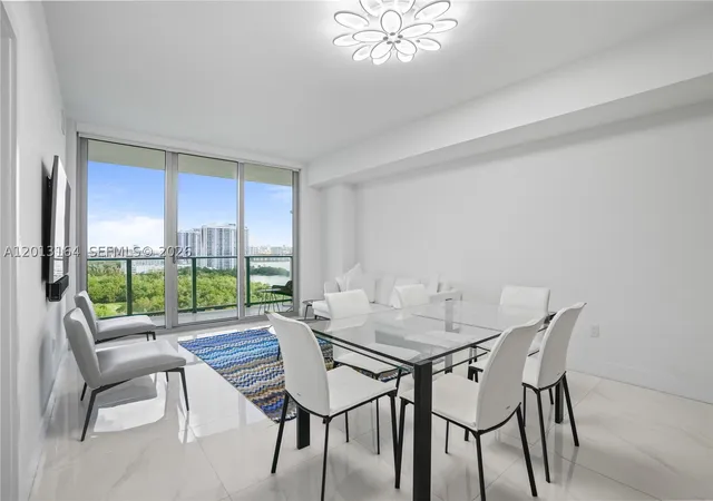 Photo 3 of Condo for sale at 16385 Biscayne Blvd #1402, Aventura, FL 33160 | MLS# A12013164 | Listing updated on 2026-09-20