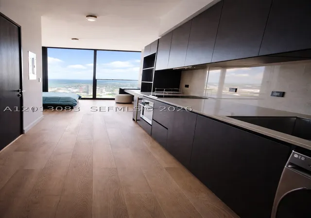 Photo 4 of Condo for sale at 20 Ne 11 St #3403B, Miami, FL 33132 | MLS# A12013083 | Listing updated on 2026-09-10
