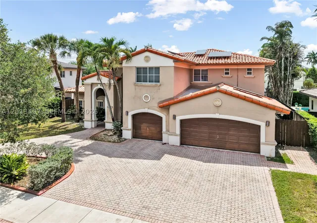 Photo 2 of Single family home for sale at 16101 Nw 79th Ct, Miami Lakes, FL 33016 | MLS# A12013407 | Listing updated on 2026-09-05