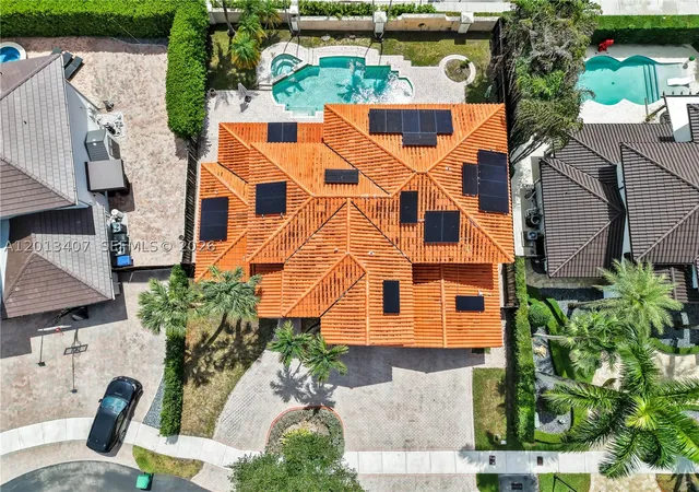 Photo 3 of Single family home for sale at 16101 Nw 79th Ct, Miami Lakes, FL 33016 | MLS# A12013407 | Listing updated on 2026-09-05