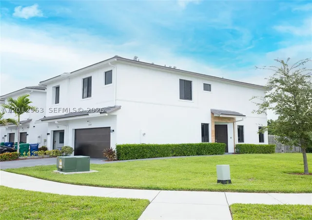 Photo 2 of Townhouse for sale at 10807 Sw 232nd Ter, Homestead, FL 33032 | MLS# A12012963 | Listing updated on 2026-09-11