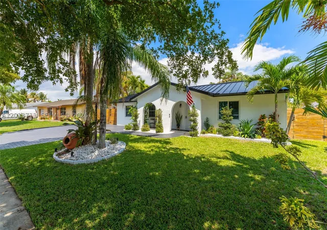 Photo 2 of Single family home for sale at 6651 Sw 148th Court, Miami, FL 33193 | MLS# A12013711 | Listing updated on 2026-09-30