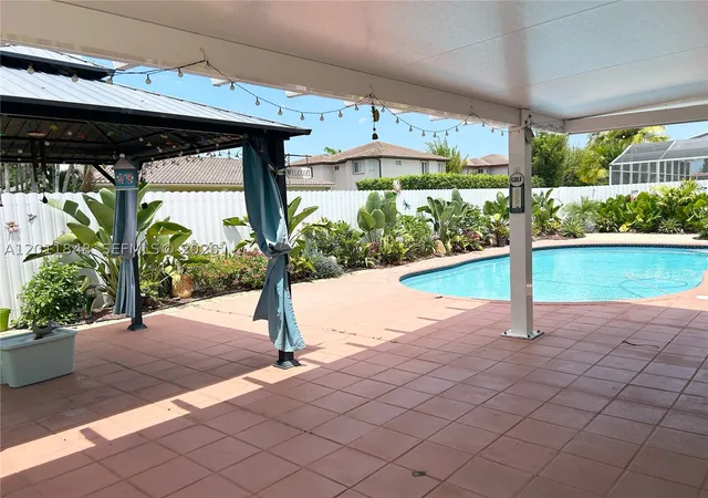Photo 3 of Single family home for sale at 13931 Sw 156th Ter, Miami, FL 33177 | MLS# A12011848 | Listing updated on 2026-09-09