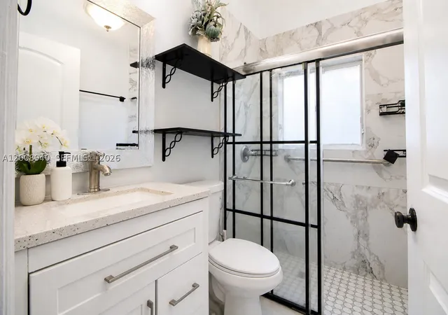 Photo 4 of Sale Pending at 2220 Se 19Th Ave, Homestead, FL 33035 | MLS# A12008940 | Listing updated on 2026-09-24