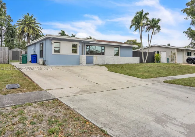 Photo 3 of Single family home for sale at 6133 Nw 20th St, Margate, FL 33063 | MLS# A12012620 | Listing updated on 2026-08-31