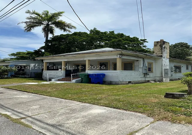 Photo 7 of Single family home for sale at 3566 Thomas Ave, Miami, FL 33133 | MLS# A12014429 | Listing updated on 2026-09-02