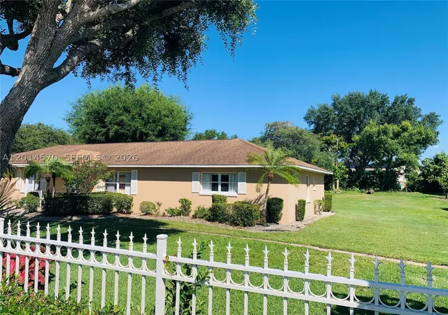 Photo 3 of Sale Pending at 196 Jamison Ave, Lake Placid, FL 33852 | MLS# A12014570 | Listing updated on 2026-10-01