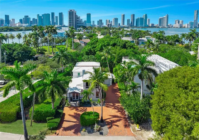 Photo 1 of Single family home for sale at 1281 S Venetian Way, Miami Beach, FL 33139 | MLS# A12013459 | Listing updated on 2026-09-09
