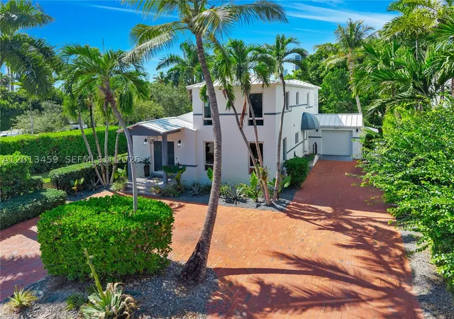 Photo 2 of Single family home for sale at 1281 S Venetian Way, Miami Beach, FL 33139 | MLS# A12013459 | Listing updated on 2026-09-09
