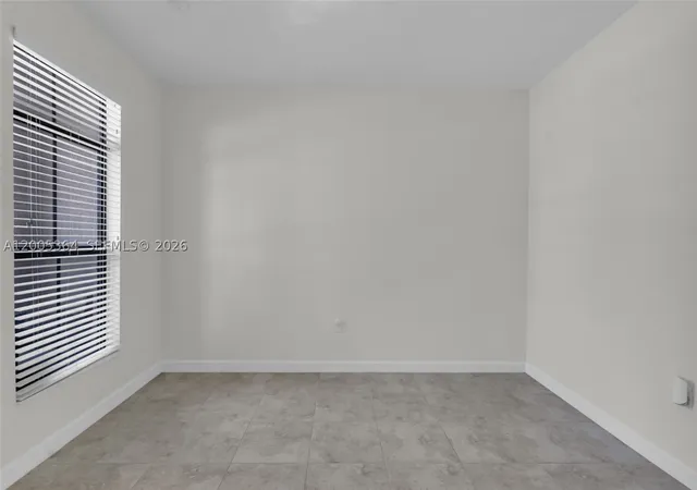 Photo 4 of Townhouse for sale at 11738 Sw 238Th St, Homestead, FL 33032 | MLS# A12005364 | Listing updated on 2026-09-11