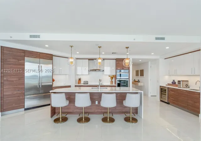 Photo 2 of Condo for sale at 100 E Las Olas Blvd #4203, Fort Lauderdale, FL 33301 | MLS# A12014715 | Listing updated on 2026-09-20