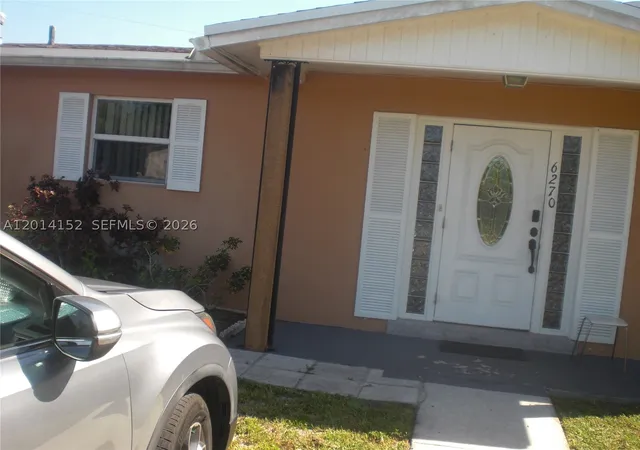 Photo 3 of Single family home for sale at 6270 Nw 18th St, Sunrise, FL 33313 | MLS# A12014152 | Listing updated on 2026-09-13