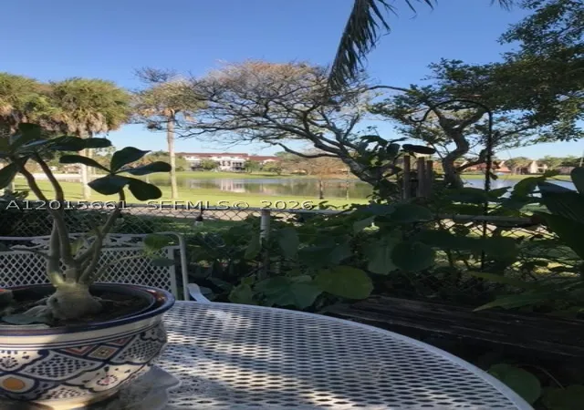 Listing Photo 5 - Condo for sale at Lake View At The Hammocks, Unit 10135 Sw 156Th Ave, Lake View At The Hammocks, Miami, FL 33196 | Built Year: 1983-1995