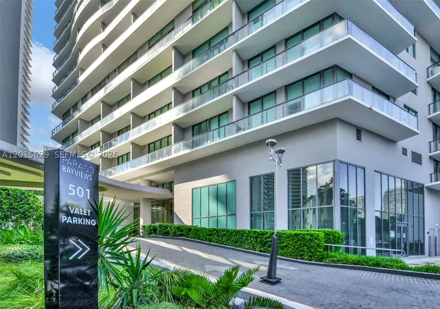 Photo 2 of Condo for sale at 501 Ne 31st St #608, Miami, FL 33137 | MLS# A12015629 | Listing updated on 2026-09-01
