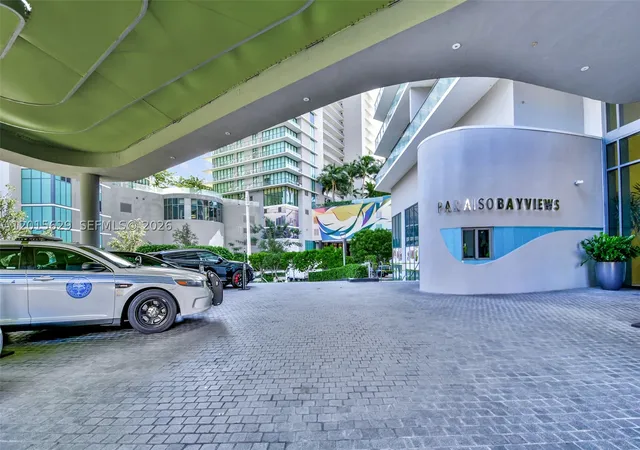 Photo 3 of Condo for sale at 501 Ne 31st St #608, Miami, FL 33137 | MLS# A12015629 | Listing updated on 2026-09-01