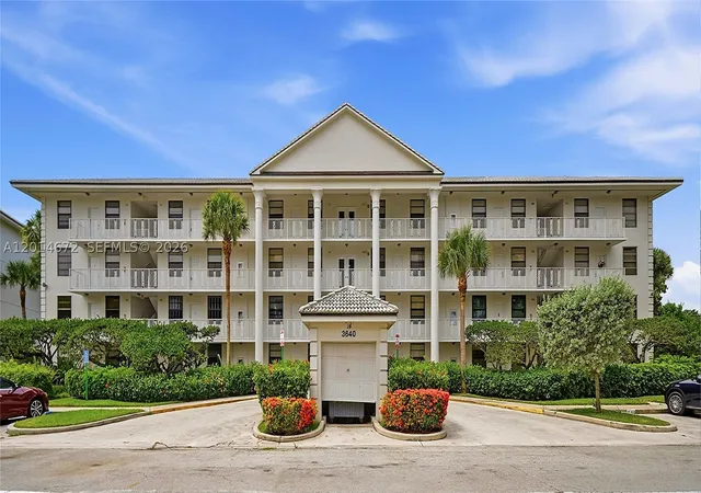 Listing Photo 1 - Condo for sale in building located at 3640 Whitehall Dr, West Palm Beach, FL 33401 - Unit #406
