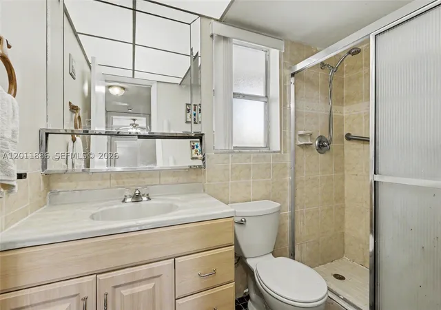 Listing Photo 4 - Condo for sale in building located at 2831 E Sunrise Lakes Dr, Sunrise, FL 33322 - Unit #105