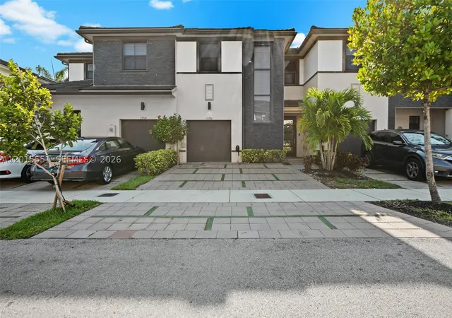 Photo 2 of Townhouse for sale at 15776 Nw 91st Ct, Miami Lakes, FL 33018 | MLS# A12015551 | Listing updated on 2026-09-08