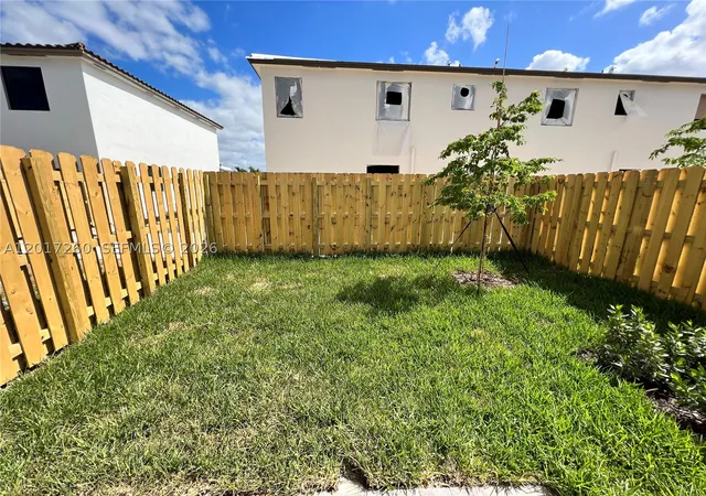 Photo 2 of Townhouse for sale at 11944 Sw 244th Ln, Homestead, FL 33032 | MLS# A12017260 | Listing updated on 2026-09-29